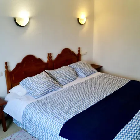 Nobis Hotel 2*